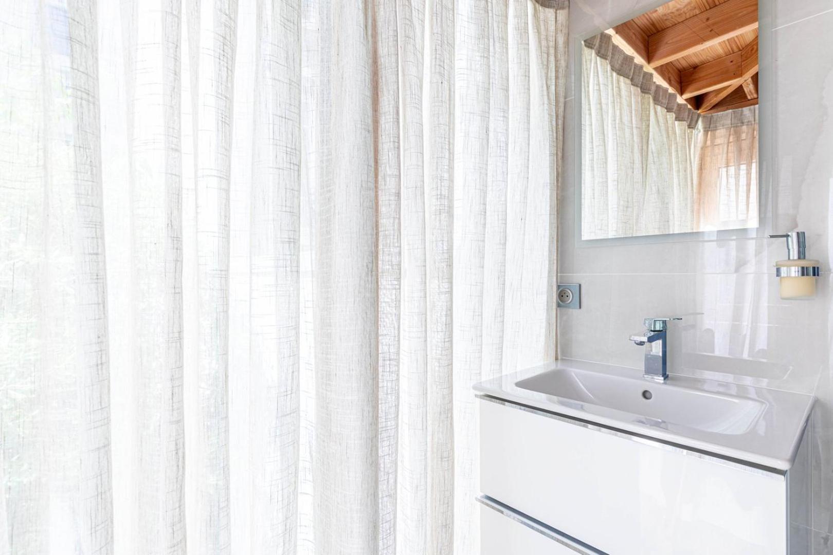 Guestready - Spacieux Apt. Avec Cour Privative Appartamento
