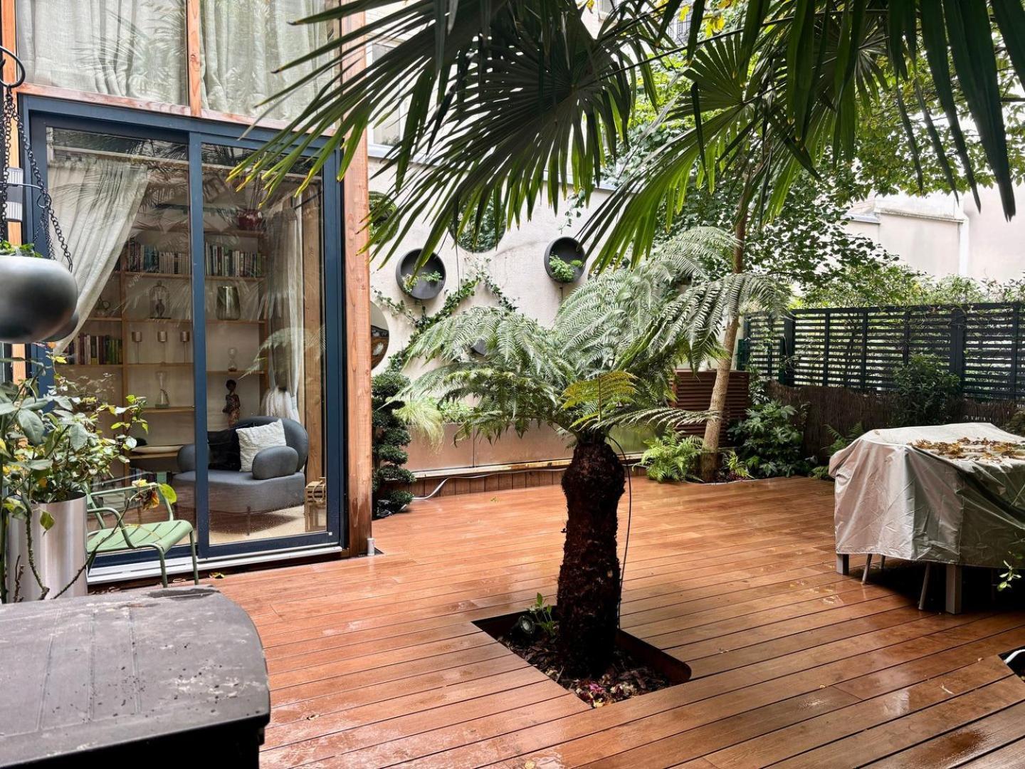 Guestready - Spacieux Apt. Avec Cour Privative Appartamento *